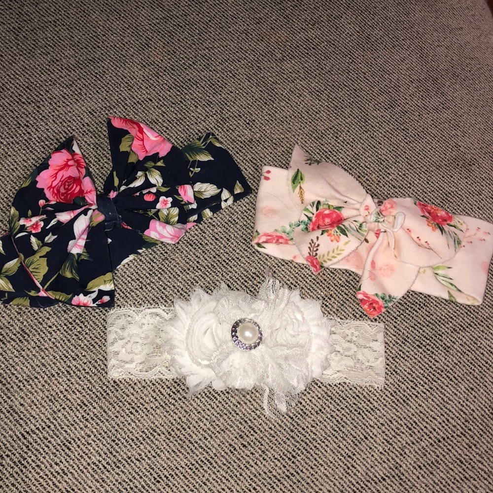 Head band bows
